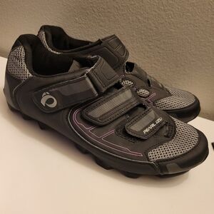 Pearl Izumi Black Purple Cycling Shoes